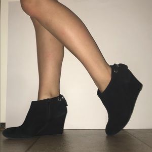 Black Wedged Boots